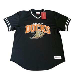 Anaheim Ducks Men’s Mitchell & Ness Jersey Sz M Black Arched Wordmark NHL NWT
